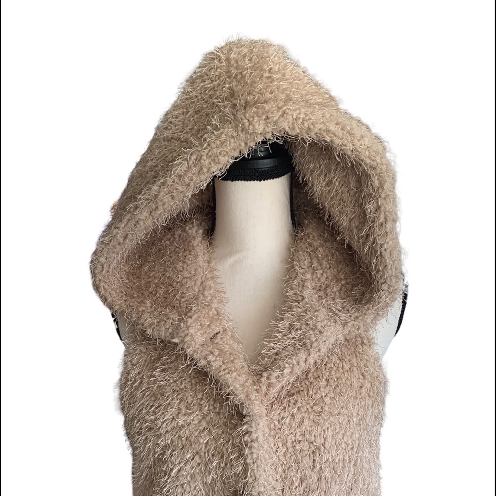 TOV Holy G Inc furry shaggy hooded long vest size 38 (10)